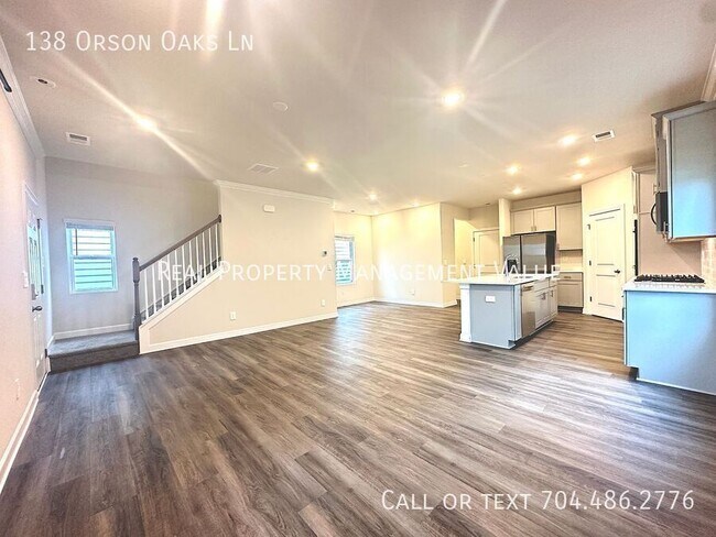 Foto del edificio - 138 Orson Oaks Ln