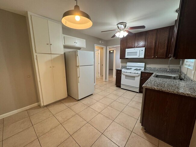 Foto del edificio - 1308 E 52nd St