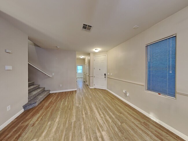 Foto del edificio - 9770 Clifford Walk Ave