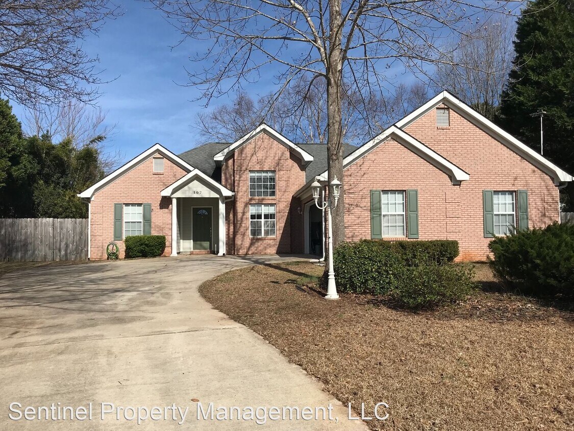 Foto principal - 3 br, 2 bath House - 107 Melissa Lane