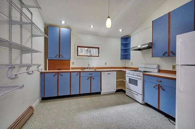 Foto del edificio - 483 Montague Rd