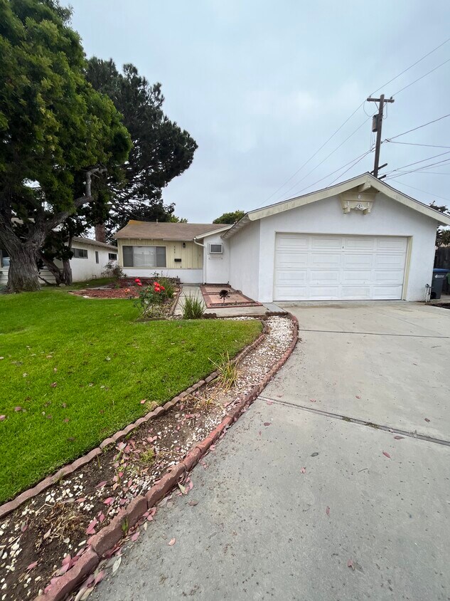 Front of house - 500 E 244th St