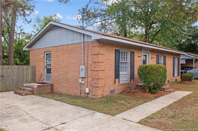Building Photo - 412 Morley Dr