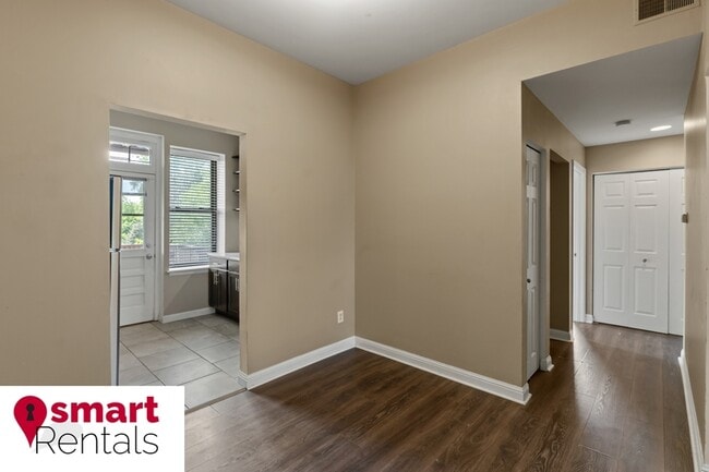 Building Photo - 2161 Thurman Ave