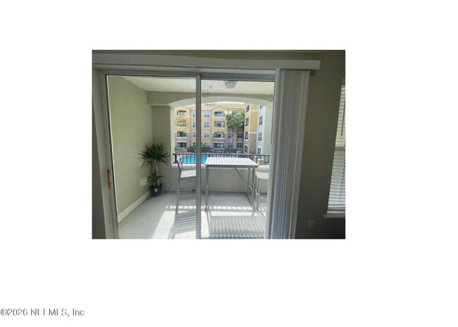 Foto del edificio - 8539 Gate Pkwy W