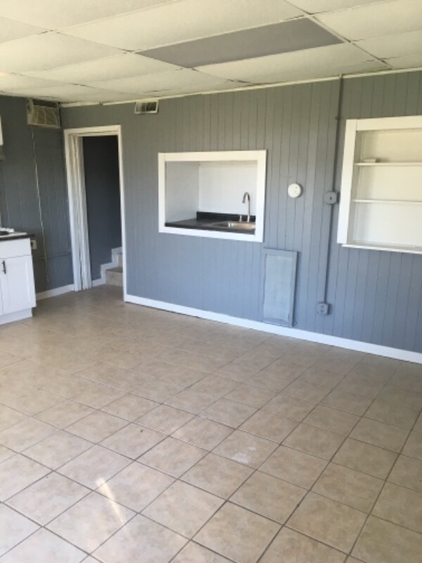 Foto del edificio - 393 Wellington Ave