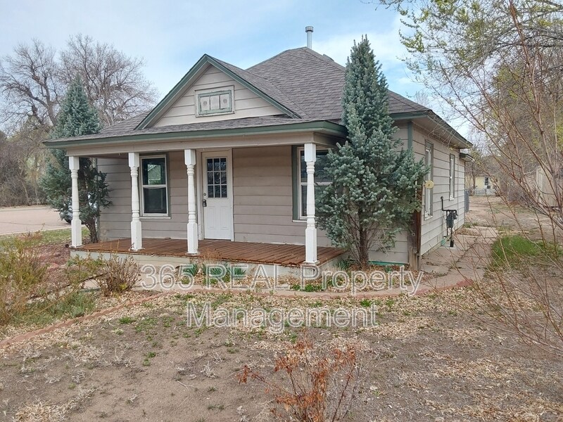 Primary Photo - 32 Main St