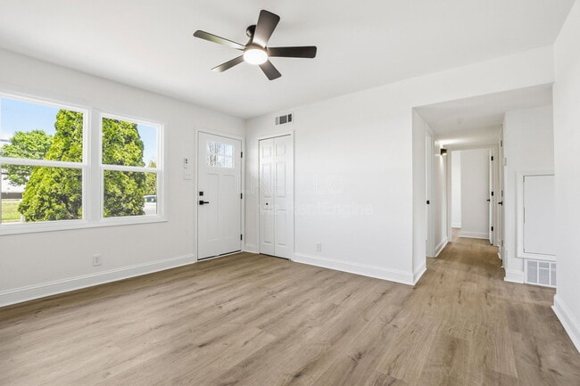 Photo - 4624 E Indian Trail House