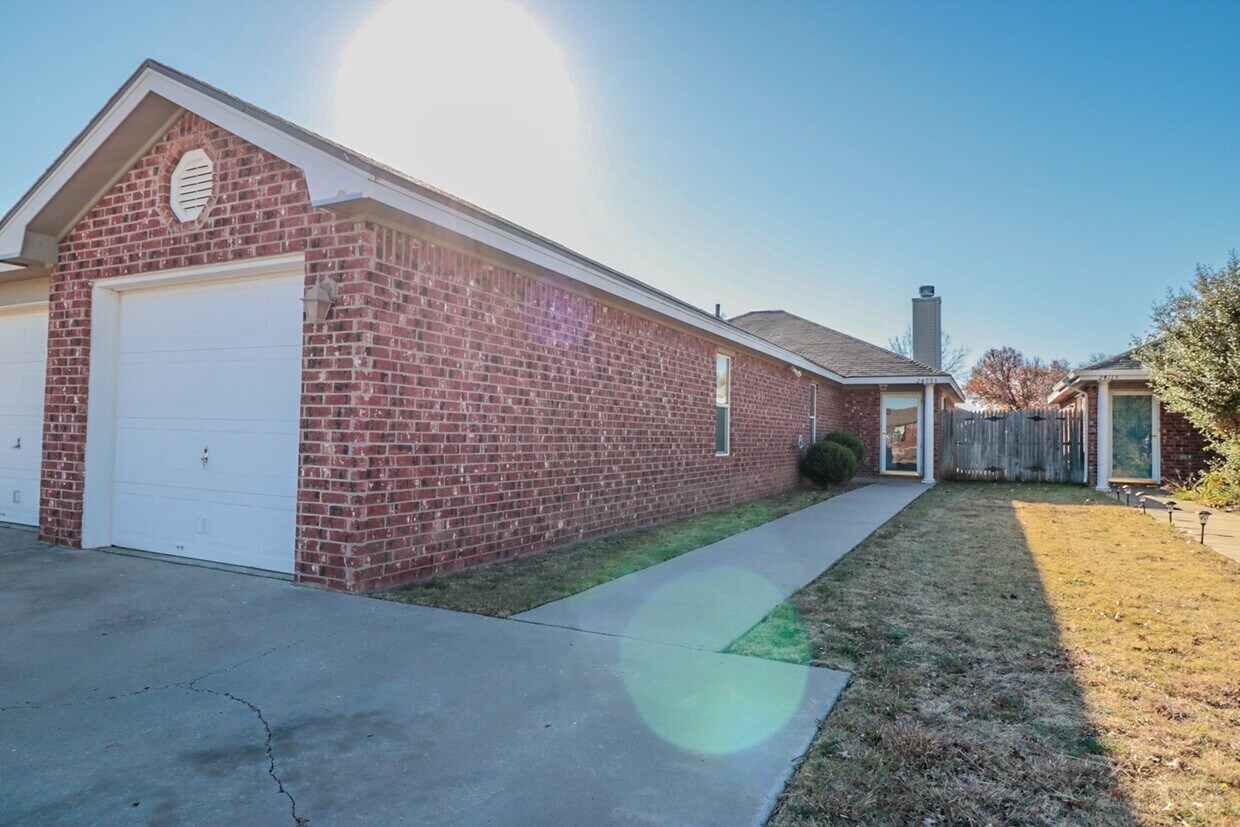 Foto principal - 2409 87th St