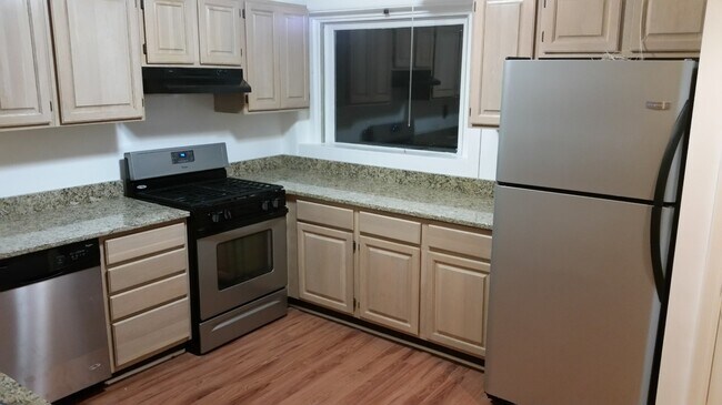 Foto del edificio - 1735 Kilbourne Pl NW