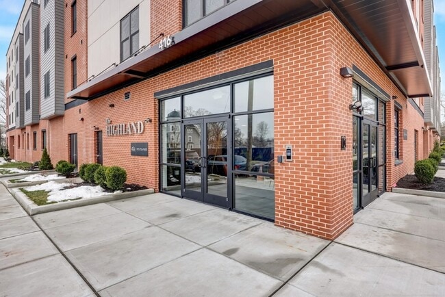 Building Photo - 416 Highland Ave
