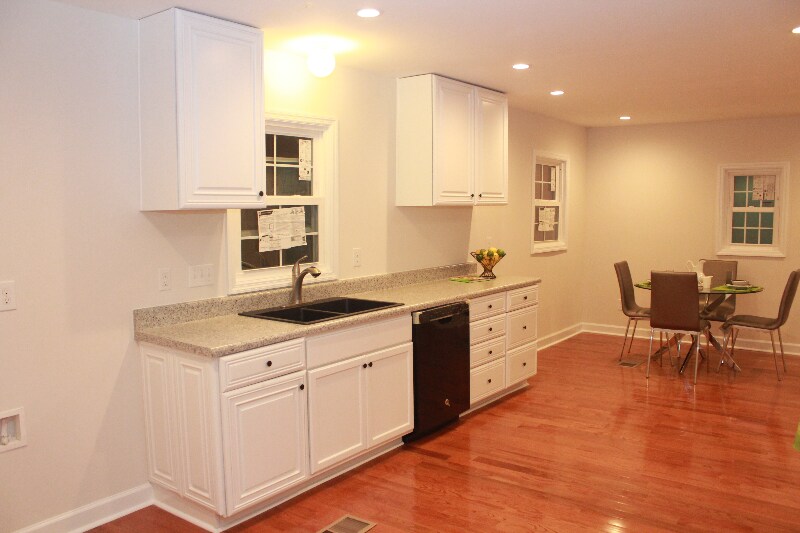 Foto principal - 714 4th Ave SE