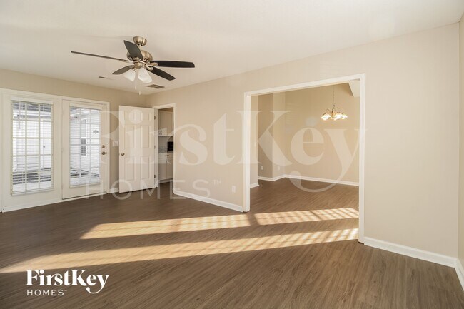 Foto del edificio - 4705 Meadowcroft Rd