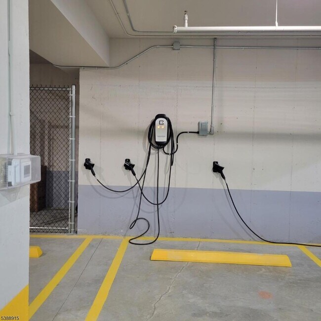 Foto del edificio - 1776 E 2nd St