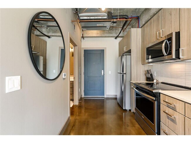 Building Photo - 728 N 3rd St