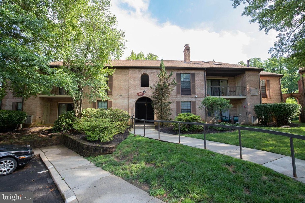 421 Washington Pl Unit 21, Chesterbrook, PA 19087 Apartment for Rent