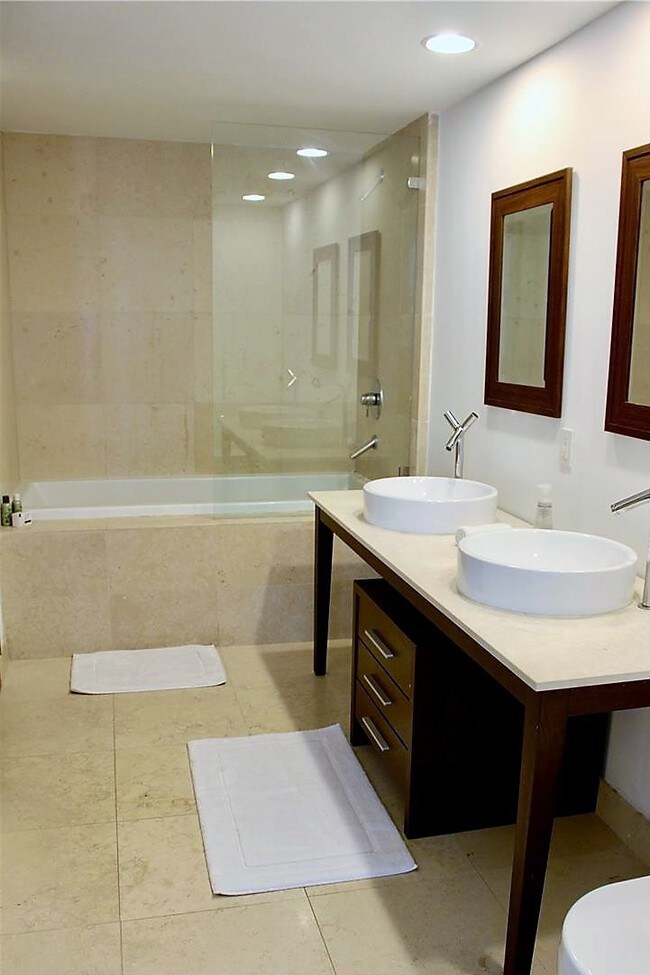 Foto del edificio - 1801 Brickell Ave