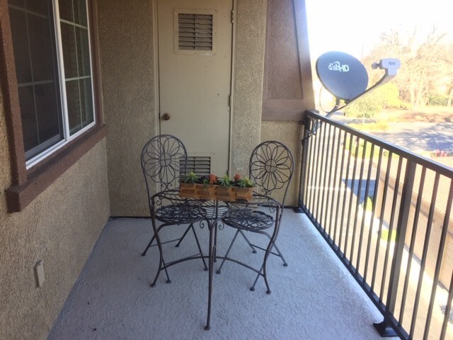 Foto del edificio - 6581 Hearthstone Cir