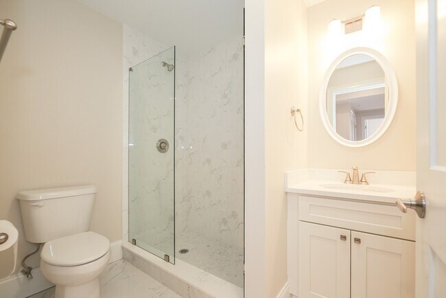 Building Photo - 18 Johnson Ave