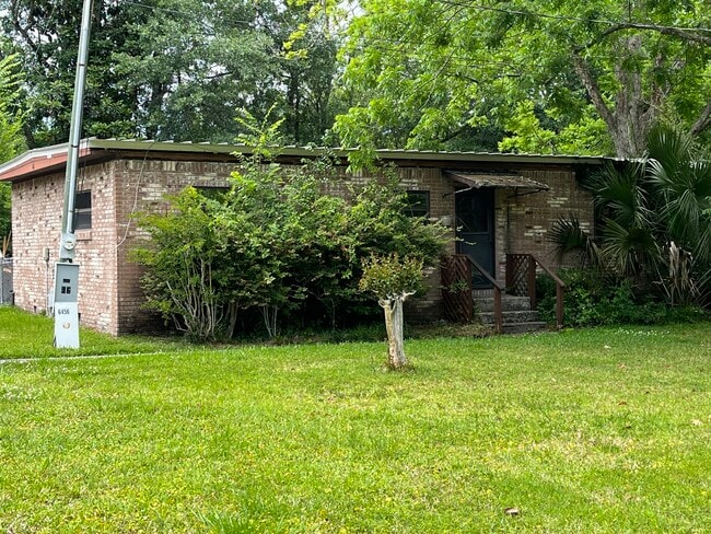 Building Photo - 6456 Dor Mil Ct