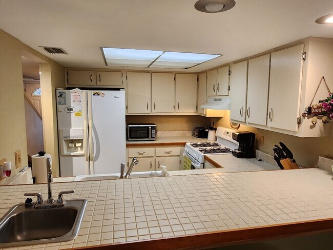 Building Photo - Furnished Pine Valley Condo Available for ...