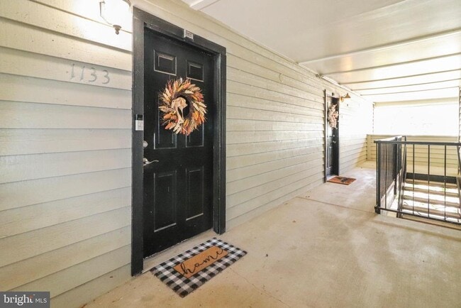 Building Photo - 12160 Penderview Terrace