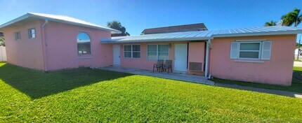Building Photo - 1169 Seaway Dr