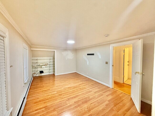 Building Photo - 20 Park Rd