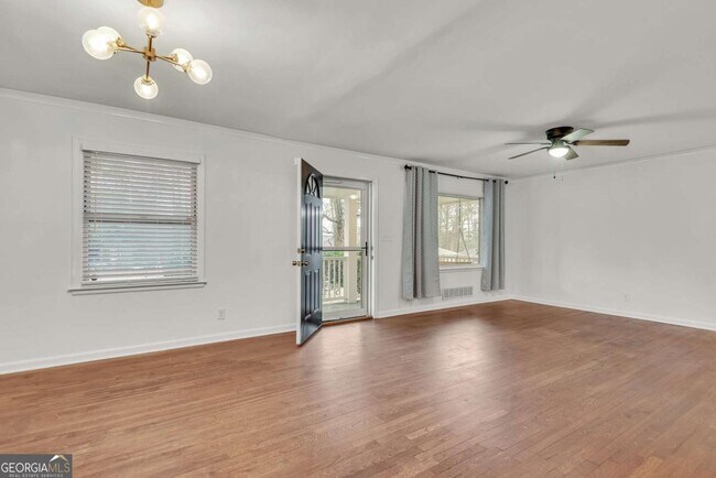 Foto del edificio - 2015 E Camellia Dr