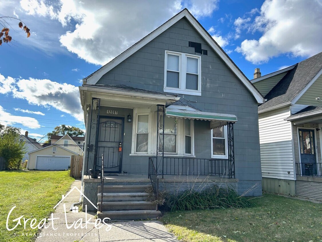 Foto principal - 12097 Lumpkin St