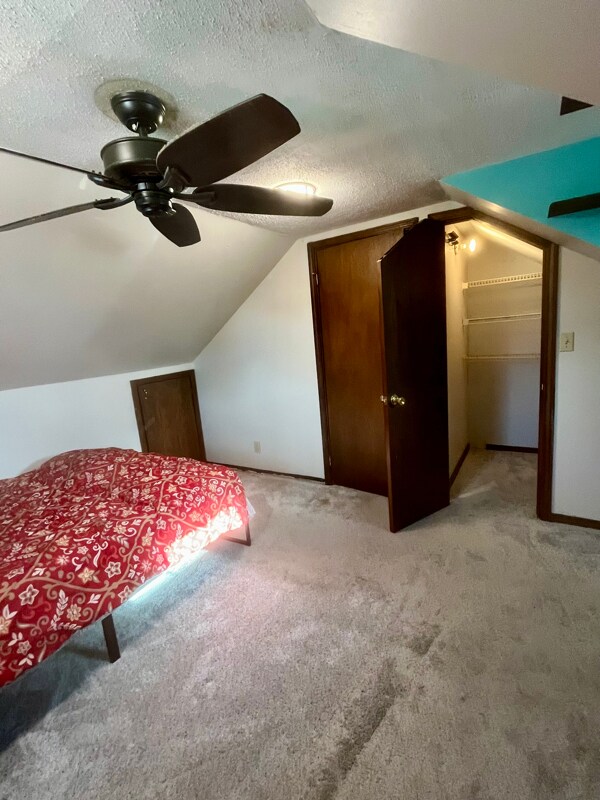 Foto del edificio - 5546 S Newport Ave