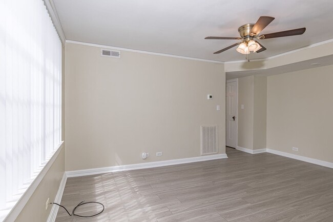Building Photo - Beautiful 1 Bed 1 Bath near Moses Cone and...