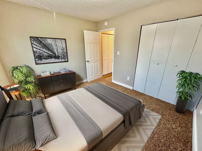 Building Photo - 1059 Mazatlan Cir