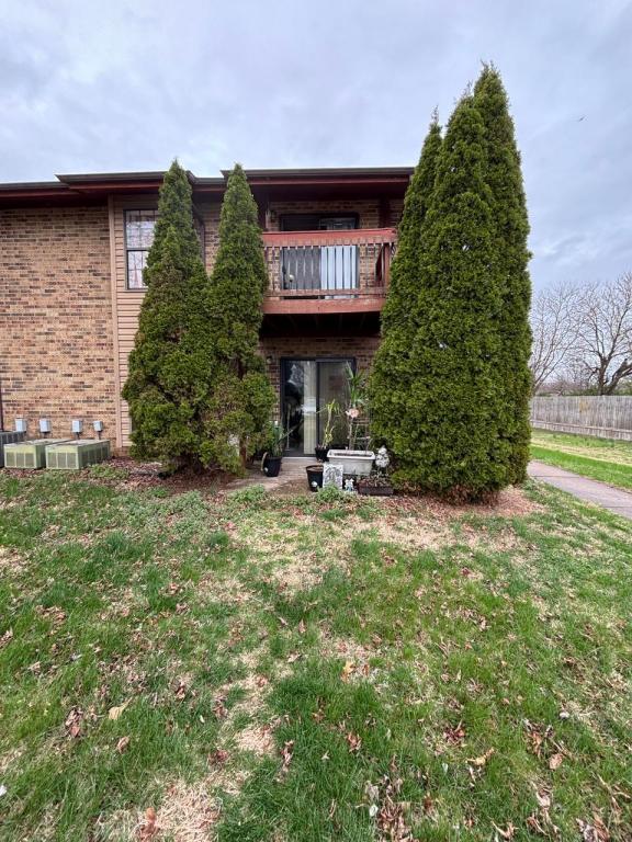 Primary Photo - 124 Fairway Ave