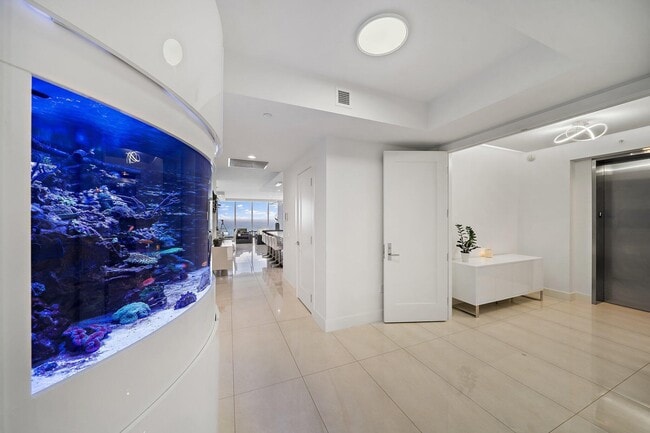 Building Photo - 5000 N Ocean Dr
