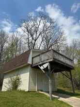 Building Photo - 9106 Almond Ridge Rd