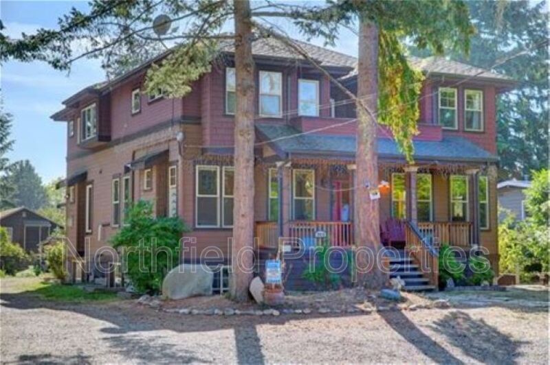 Primary Photo - 10516 20th Ave NE