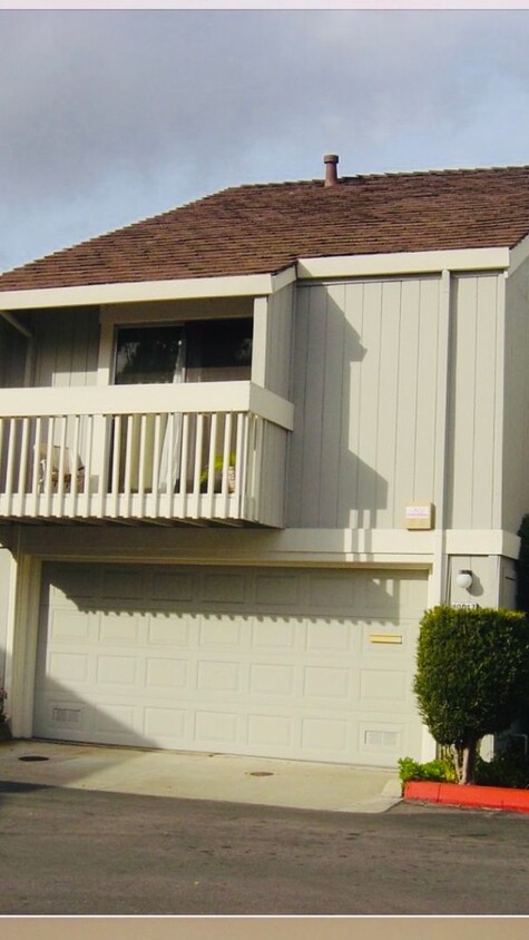 Primary Photo - Cupertino- Beautifully updated townhome wi...