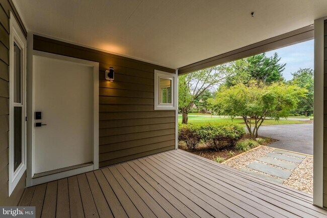 Foto del edificio - 11916 Moss Point Ln