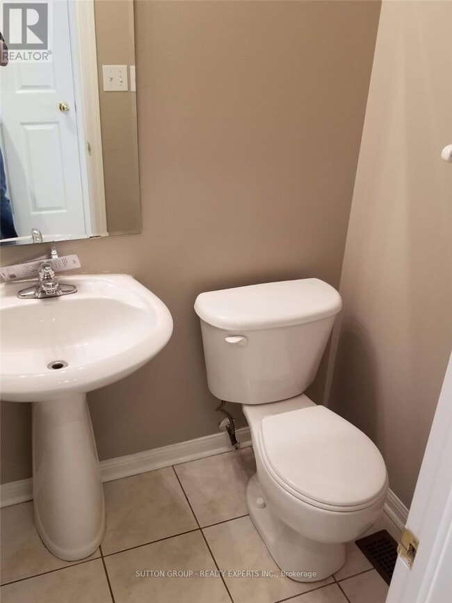 Building Photo - 69 Botavia Downs Dr