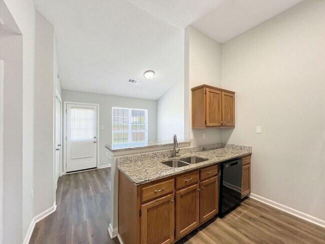 Building Photo - 5649 Kaitlyn Dr W