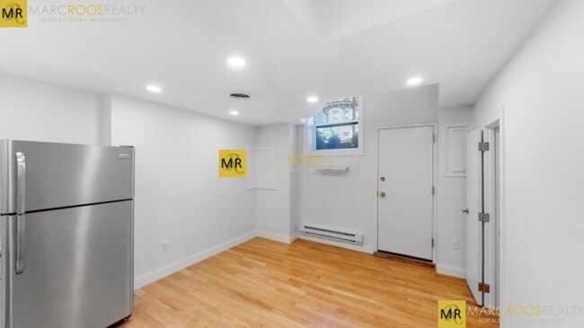 Foto del edificio - 493 Beacon St