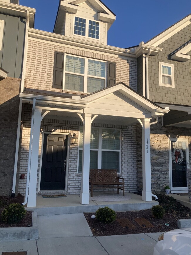 Photo - FULLY FURNISHED Home in Hermatige