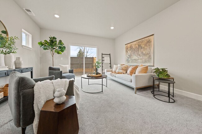 Foto del edificio - BRAND NEW 3 Bed/2.5 Bath Duplex with Fully...
