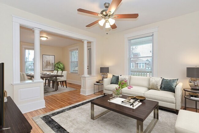 Living room - 15 Dell Ave