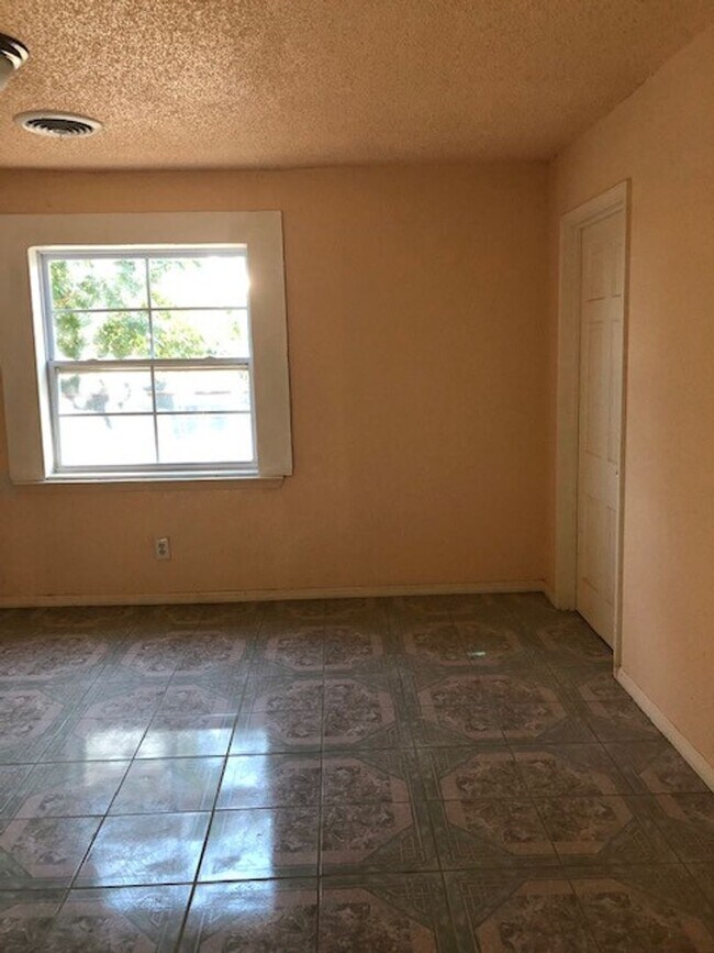 Foto del edificio - For Lease - 9468 W 26th - Odessa, TX