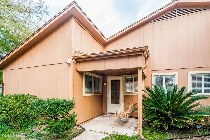Primary Photo - 3 br, 2 bath House - 15614 Golden Eagle Dr