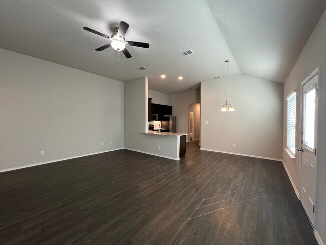 Foto del edificio - 3403 Lindsay Ln
