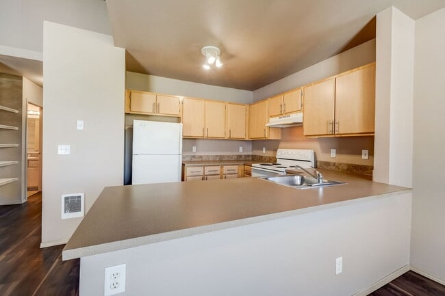 Interior Photo - Gateway Village