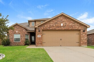 Building Photo - 20718 Round Key Dr